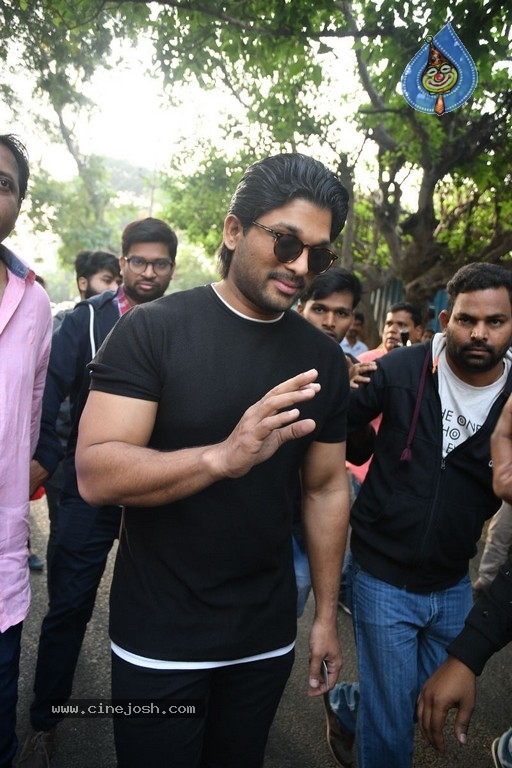 Tollywood Celebrities Cast their Votes  - 4 / 63 photos