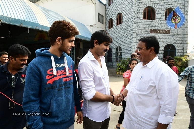 Tollywood Celebrities Cast their Votes  - 25 / 63 photos