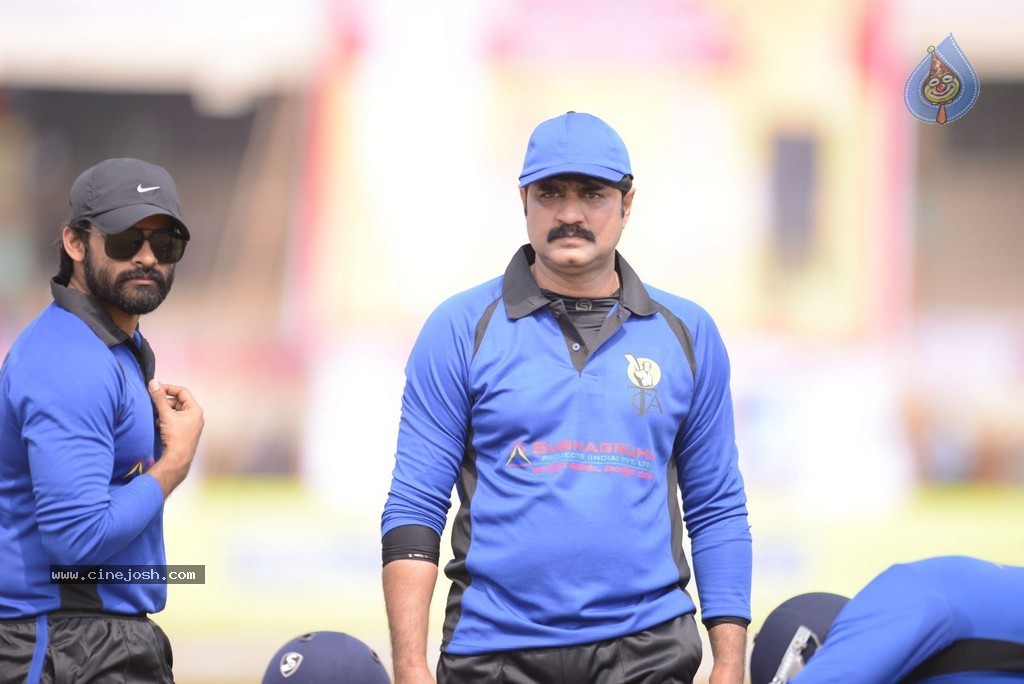 Tollywood Cricket Match in Vijayawada 01 - 3 / 163 photos