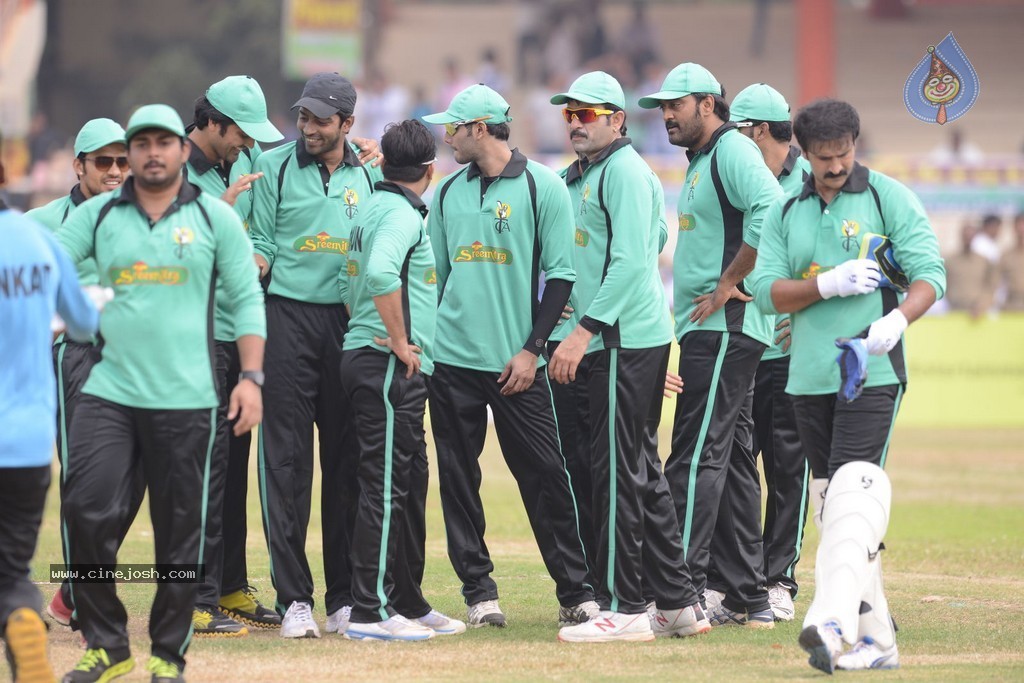 Tollywood Cricket Match in Vijayawada 01 - 21 / 163 photos