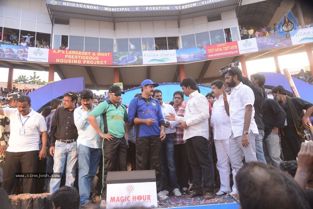 Tollywood Cricket Match in Vijayawada 01 - 27 / 163 photos