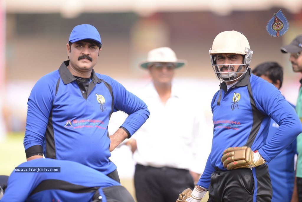 Tollywood Cricket Match in Vijayawada 01 - 79 / 163 photos