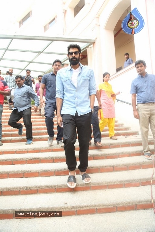 Tollywood Stars Cast their Votes 2018 - 37 / 103 photos