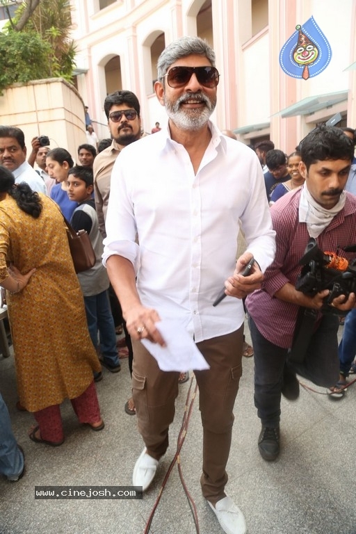 Tollywood Stars Cast their Votes 2018 - 41 / 103 photos