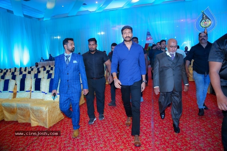 Top Celebrities at Syed Javed Ali Wedding Reception 01 - 5 / 62 photos