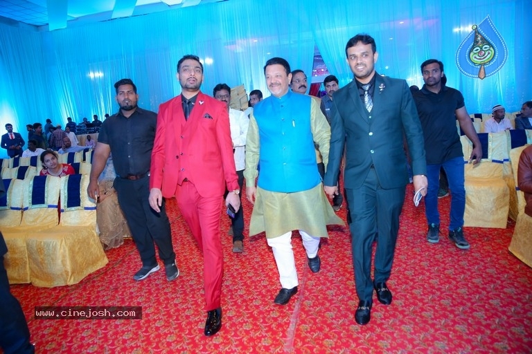 Top Celebrities at Syed Javed Ali Wedding Reception 01 - 22 / 62 photos
