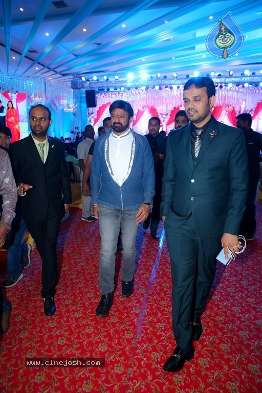 Top Celebrities at Syed Javed Ali Wedding Reception 02 - 16 / 60 photos