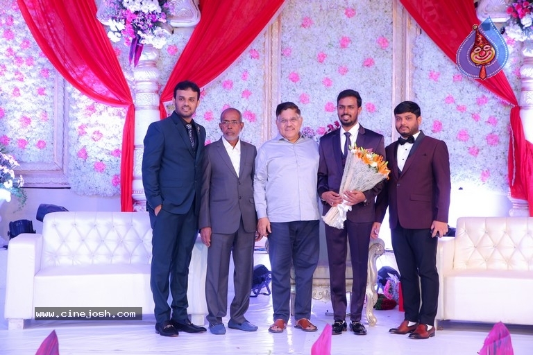 Top Celebrities at Syed Javed Ali Wedding Reception 02 - 29 / 60 photos