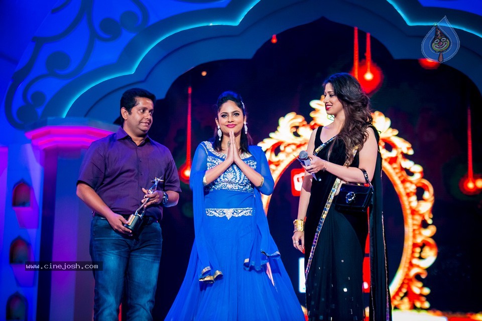 Top Celebs at SIIMA Awards 2014 - 11 / 150 photos