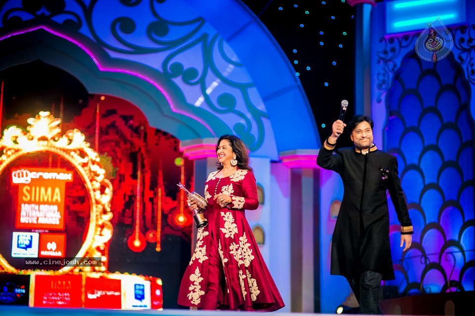 Top Celebs at SIIMA Awards 2014 - 30 / 150 photos