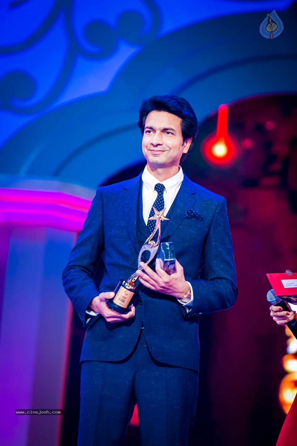 Top Celebs at SIIMA Awards 2014 - 43 / 150 photos