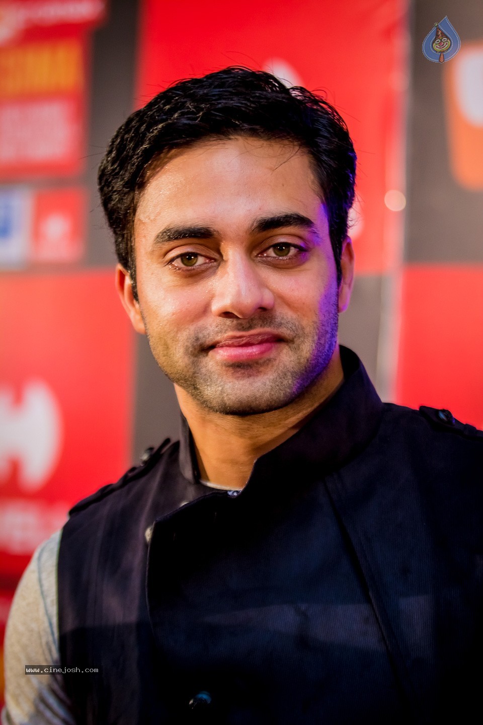 Top Celebs at SIIMA Awards 2014 - 102 / 150 photos
