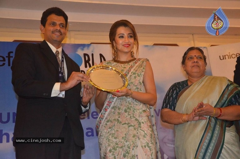 Trisha At UNICEF Celebrity Advocate Press Meet Stills - 3 / 7 photos