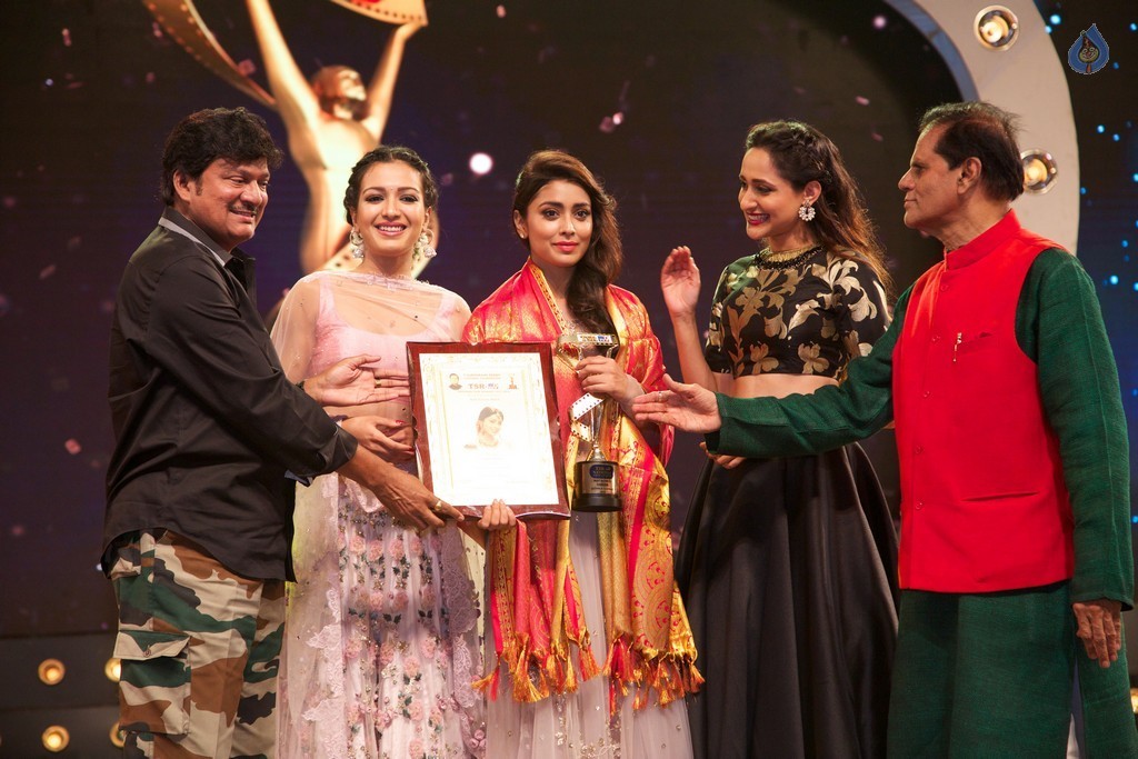 TSR - TV9 National Film Awards - 39 / 50 photos