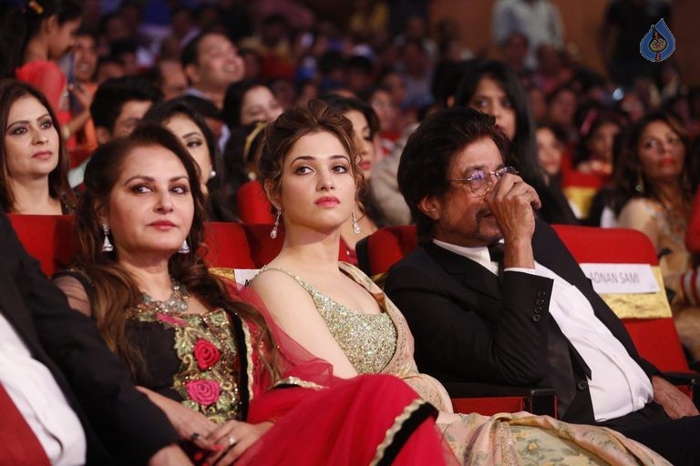 TSR - TV9 National Film Awards Photos 3 - 194 / 441 photos