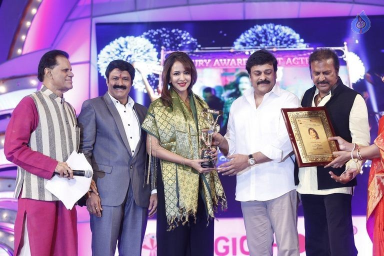 TSR - TV9 National Film Awards Photos 3 - 310 / 441 photos