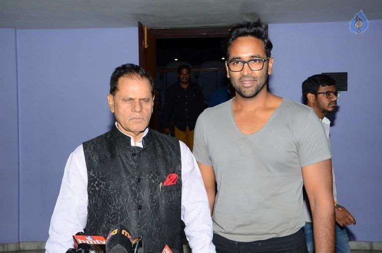 TSR Watches Dynamite Movie - 12 / 13 photos