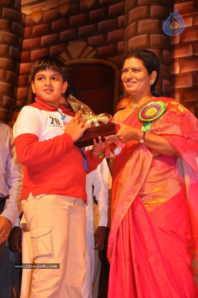 TV Nandi Awards 2011 - 65 / 326 photos