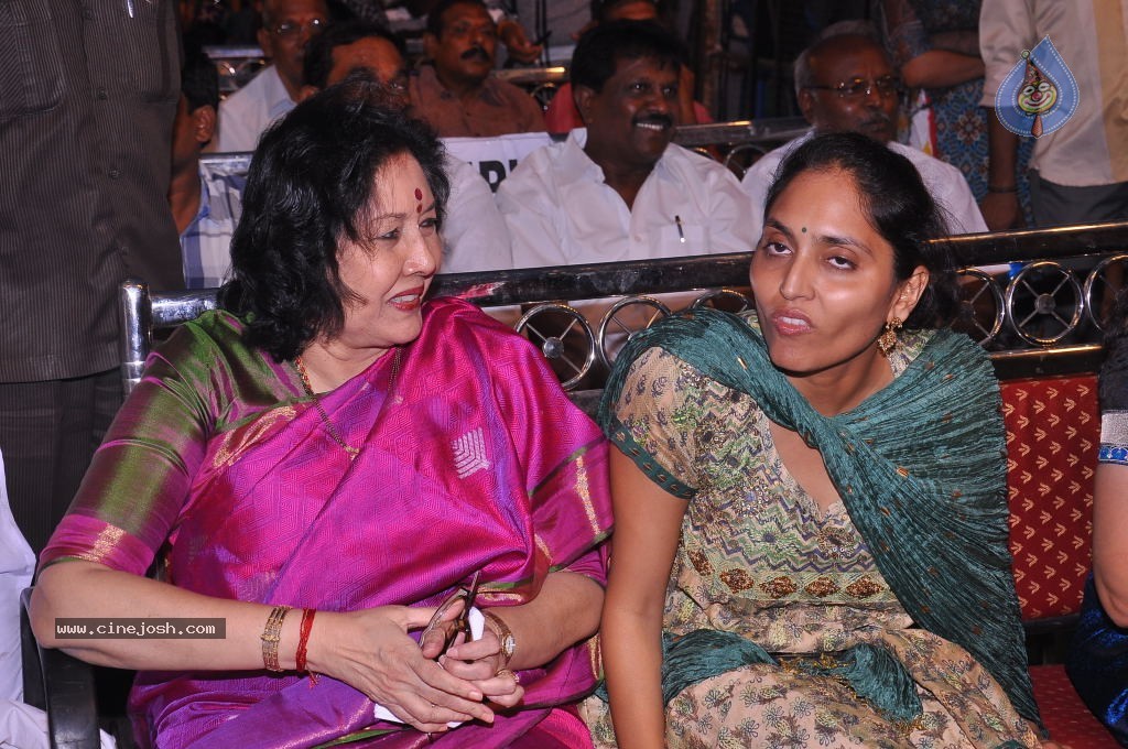 TV Nandi Awards 2011 - 123 / 326 photos
