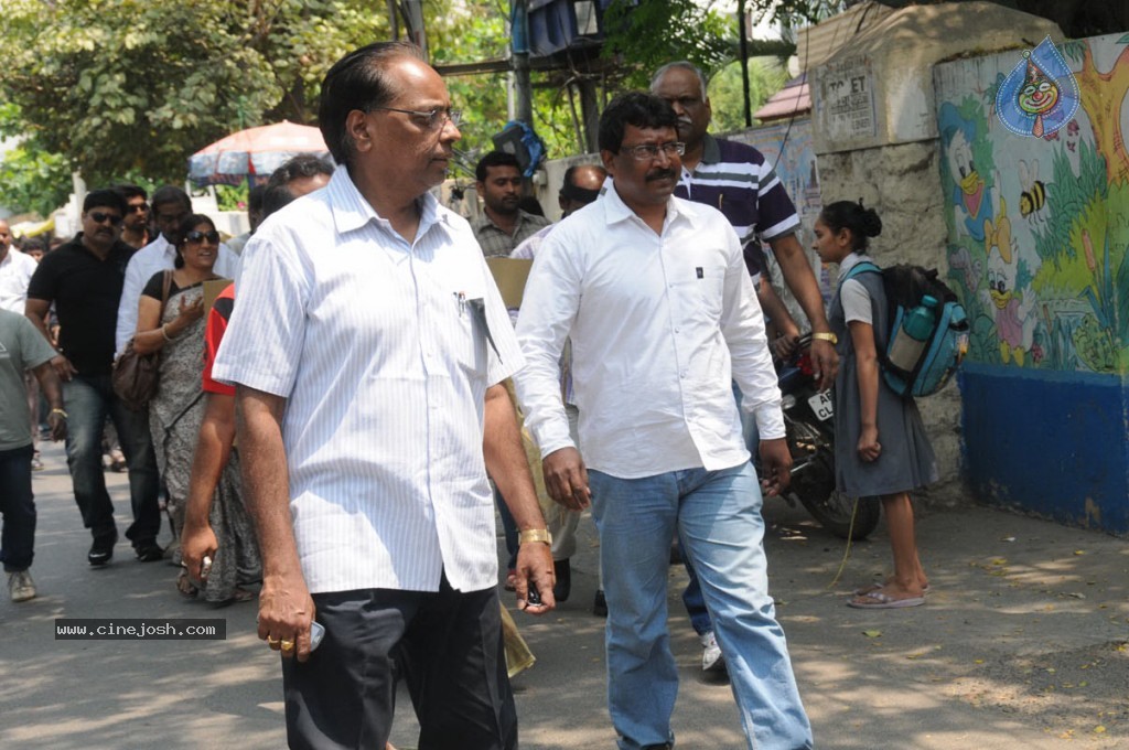 TV Parirakhana Samithi Dharna - 4 / 26 photos