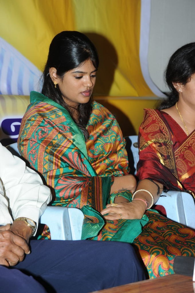 Uday Kiran Condolences Meet - 31 / 66 photos