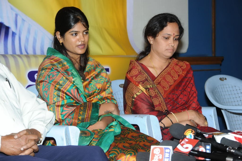 Uday Kiran Condolences Meet - 44 / 66 photos