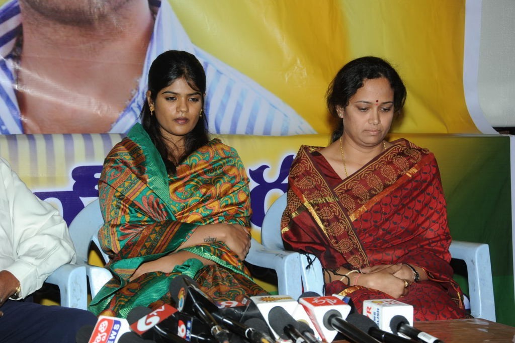 Uday Kiran Condolences Meet - 47 / 66 photos
