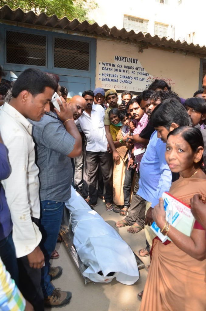 Uday Kiran Dead Body More Photos - 46 / 48 photos