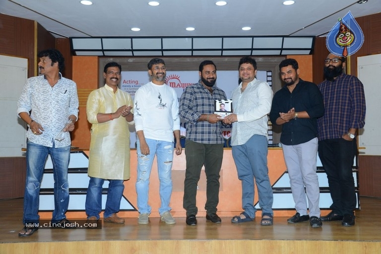 Uttej Mayukha Film Acting School Press meet - 22 / 30 photos