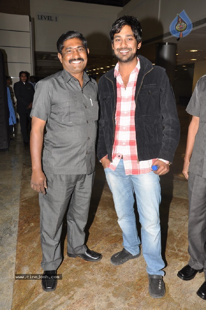 Vaartha MD Girish Sanghi Son Wedding Reception - 32 / 150 photos