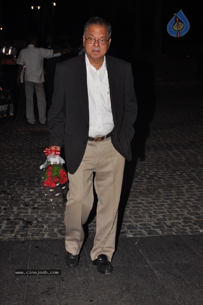 Vaartha MD Girish Sanghi Son Wedding Reception - 35 / 150 photos