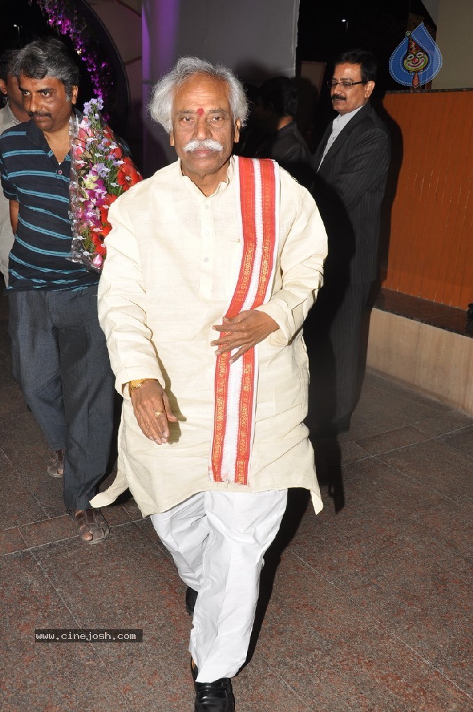 Vaartha MD Girish Sanghi Son Wedding Reception - 63 / 150 photos