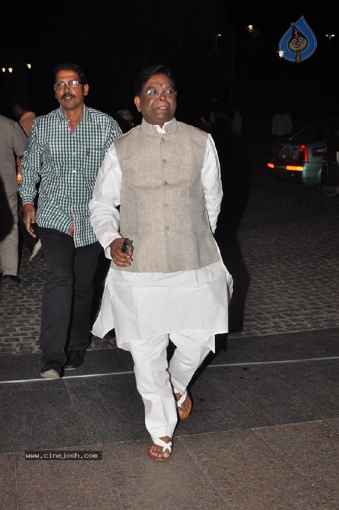 Vaartha MD Girish Sanghi Son Wedding Reception - 81 / 150 photos