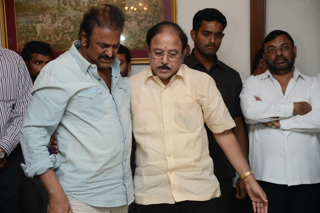 Vadde Ramesh Condolences Photos - 24 / 149 photos