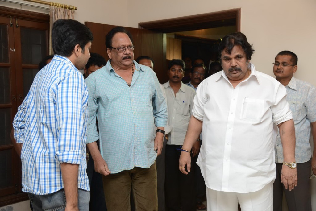 Vadde Ramesh Condolences Photos - 31 / 149 photos
