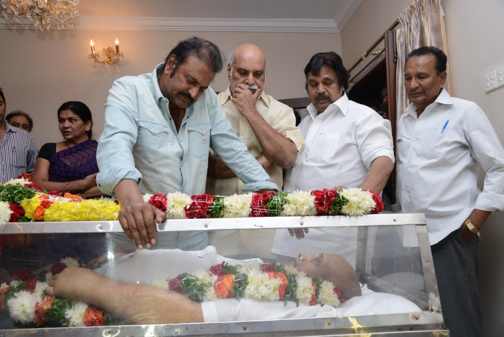 Vadde Ramesh Condolences Photos - 44 / 149 photos