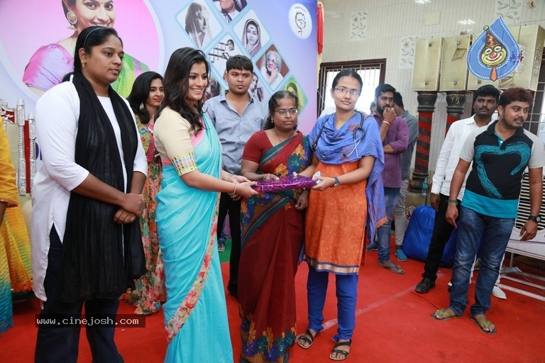 Varalaxmi Sarathkumar At Blood Donation Camp - 6 / 19 photos