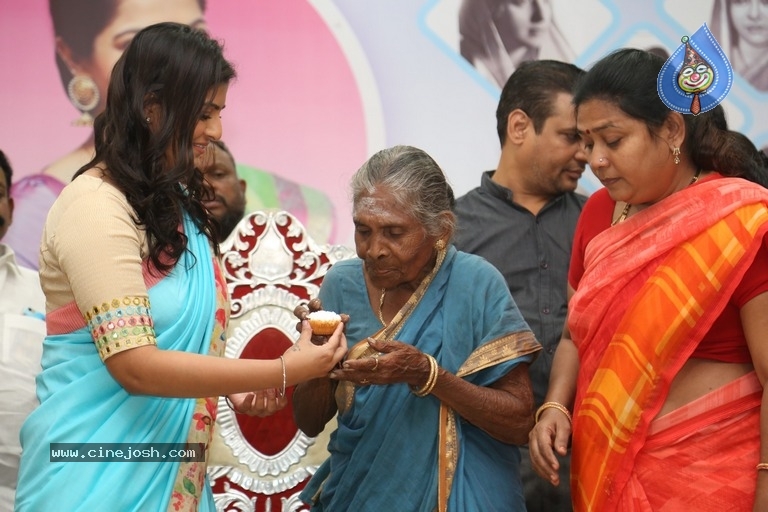Varalaxmi Sarathkumar At Blood Donation Camp - 19 / 19 photos