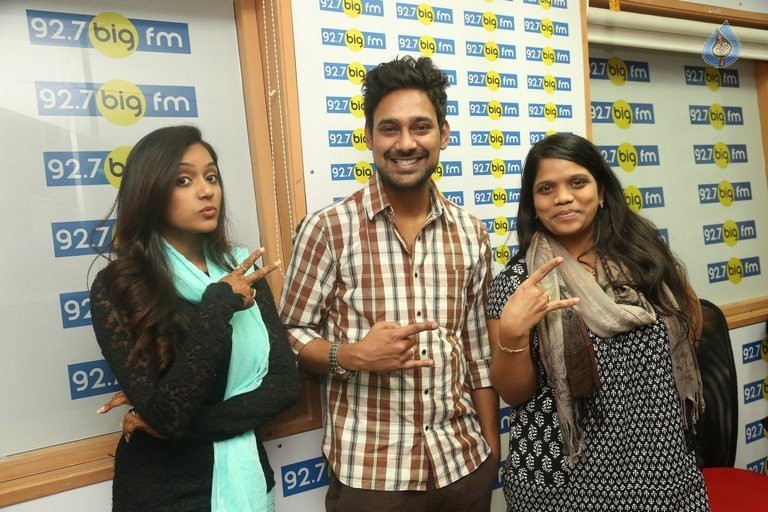 Varun Sandesh and Vithika Sheru at Big FM - 8 / 42 photos