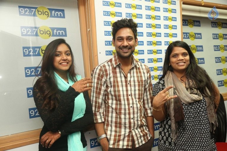 Varun Sandesh and Vithika Sheru at Big FM - 11 / 42 photos