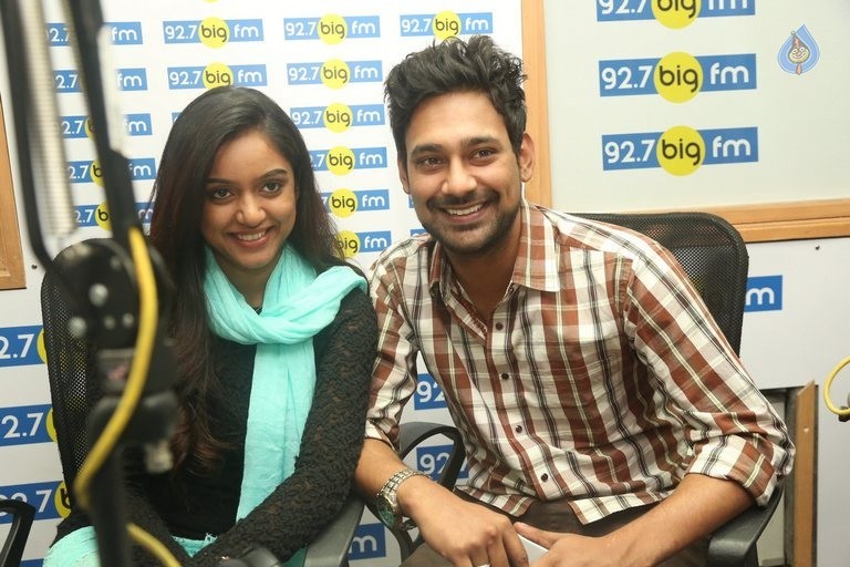 Varun Sandesh and Vithika Sheru at Big FM - 15 / 42 photos
