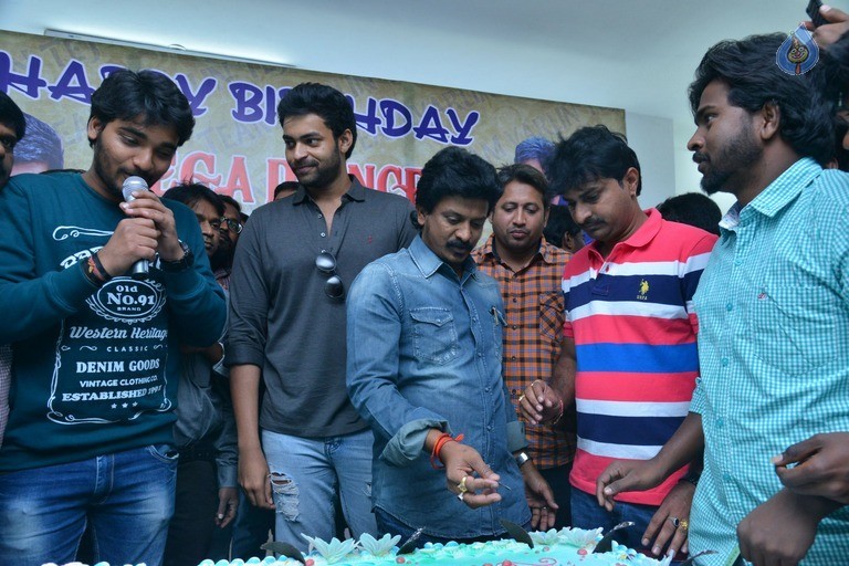 Varun Tej Birthday Celebrations 2017 - 12 / 36 photos