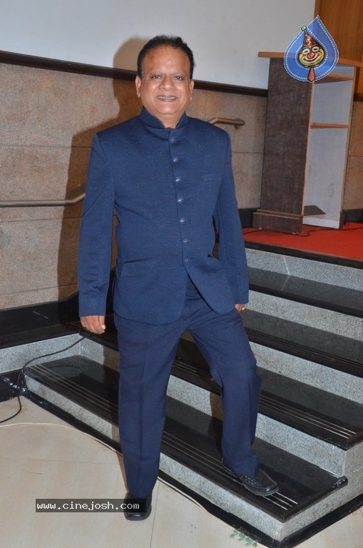Vasu Vikram Daughter Sandhiya Wedding Reception Stills - 25 / 32 photos