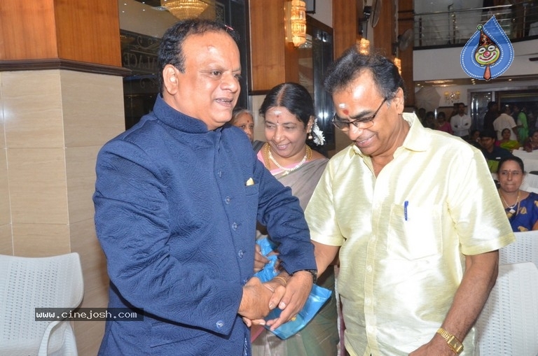 Vasu Vikram Daughter Sandhiya Wedding Reception Stills - 29 / 32 photos