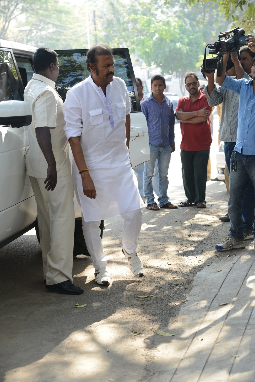 VB Rajendra Prasad Condolences Photos 01 - 34 / 170 photos