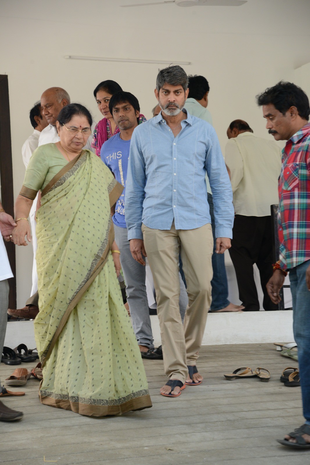 VB Rajendra Prasad Condolences Photos 01 - 51 / 170 photos