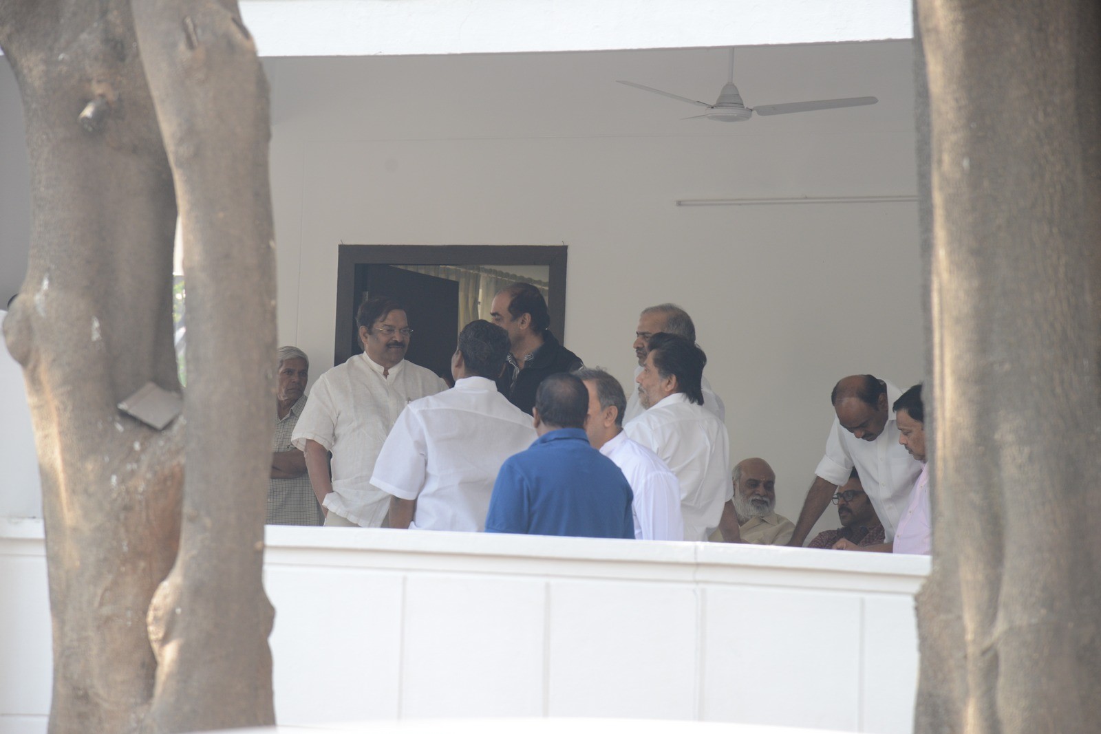 VB Rajendra Prasad Condolences Photos 01 - 53 / 170 photos