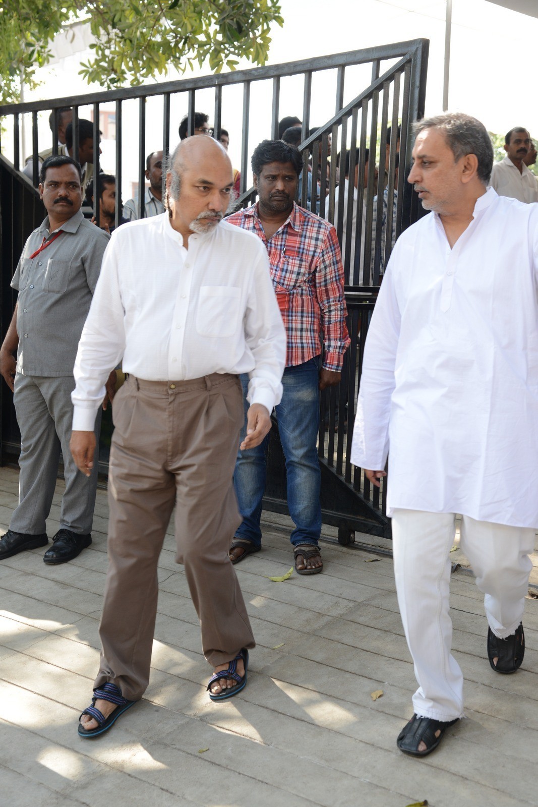 VB Rajendra Prasad Condolences Photos 01 - 60 / 170 photos