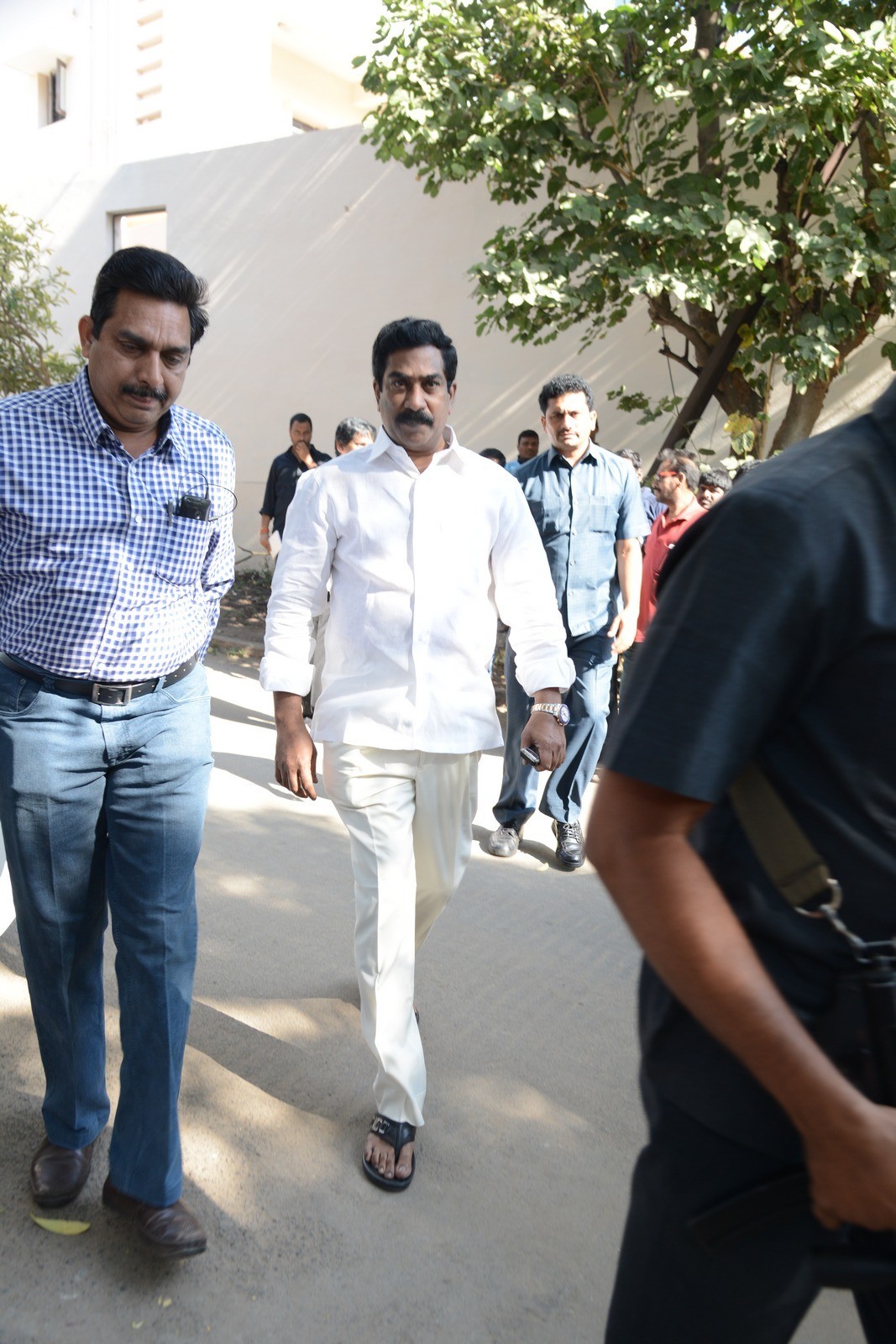 VB Rajendra Prasad Condolences Photos 01 - 82 / 170 photos