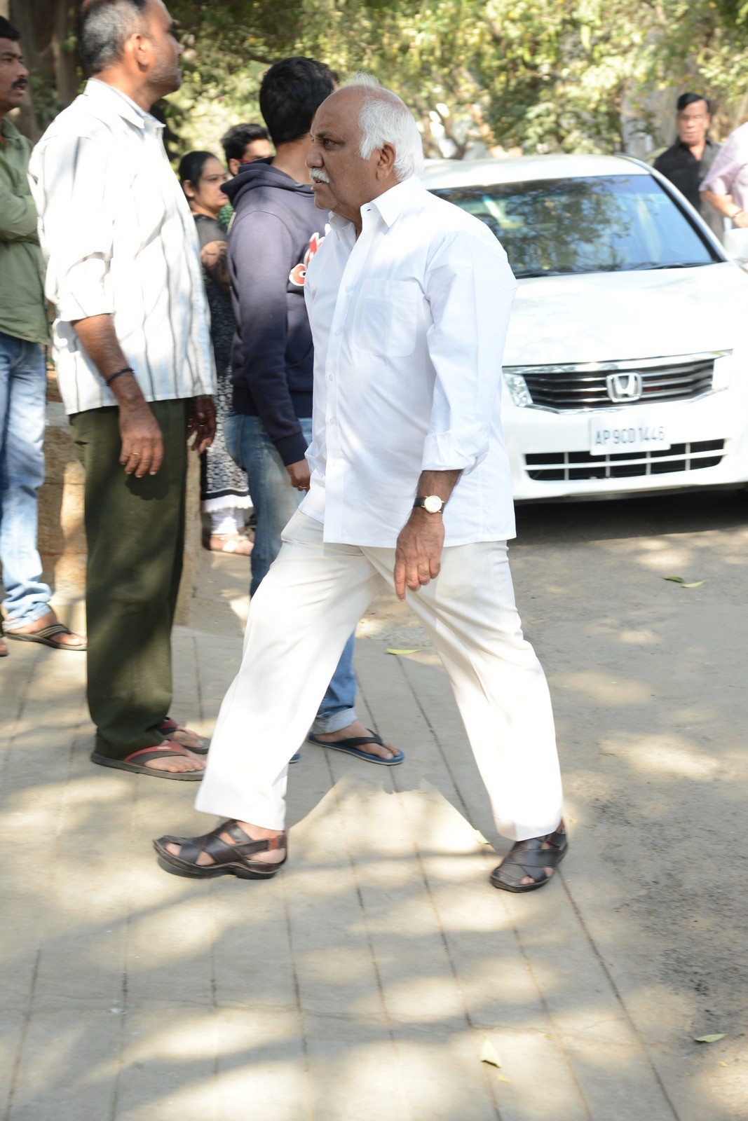 VB Rajendra Prasad Condolences Photos 01 - 101 / 170 photos